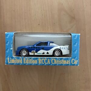 Kris Kringle #93 Merry Christmas 1993 Oldsmobile Cutlass Supreme RCCA 1:64
